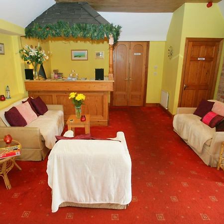 Cottage Heights B&B Каслтаунбер Экстерьер фото