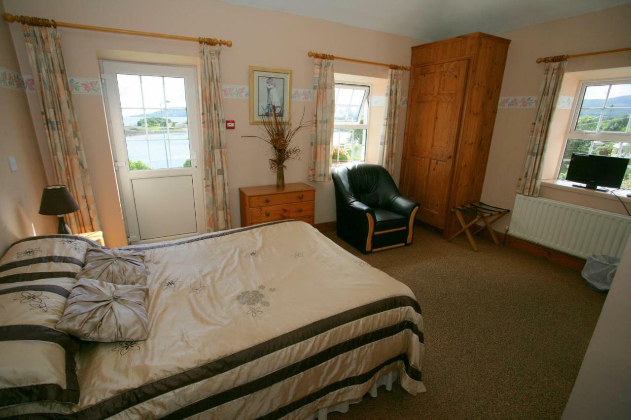 Cottage Heights B&B Каслтаунбер Экстерьер фото