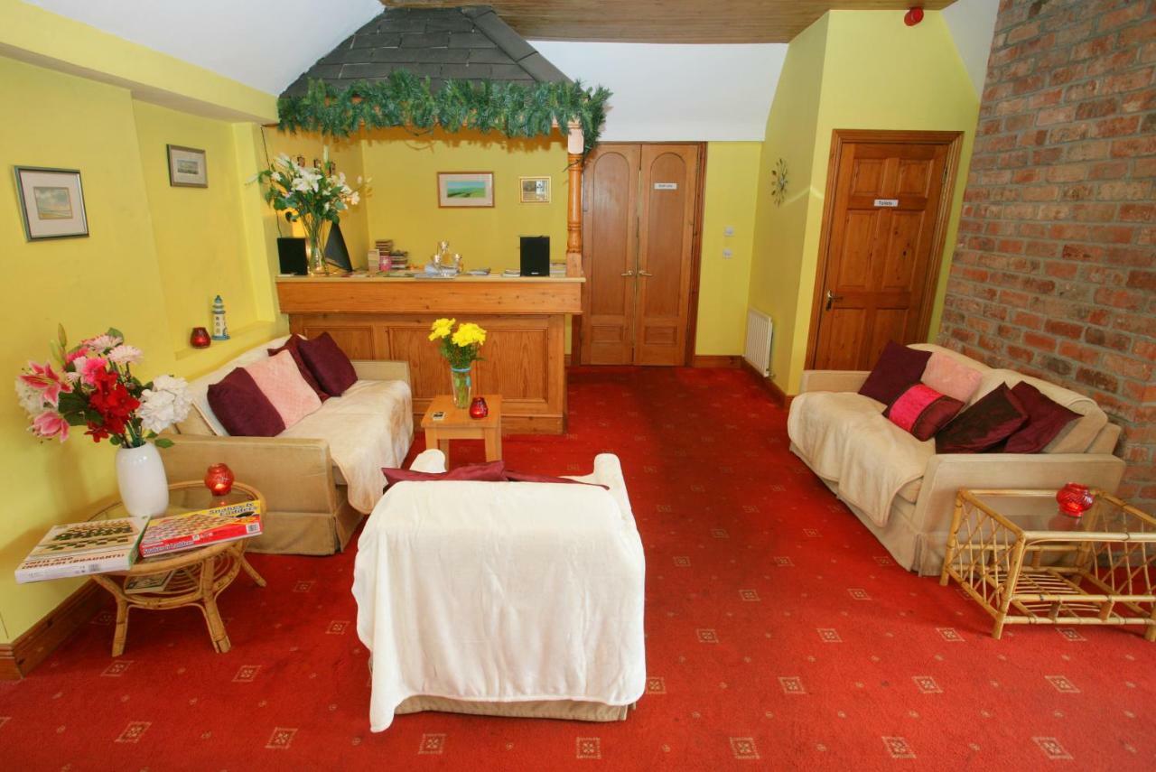 Cottage Heights B&B Каслтаунбер Экстерьер фото