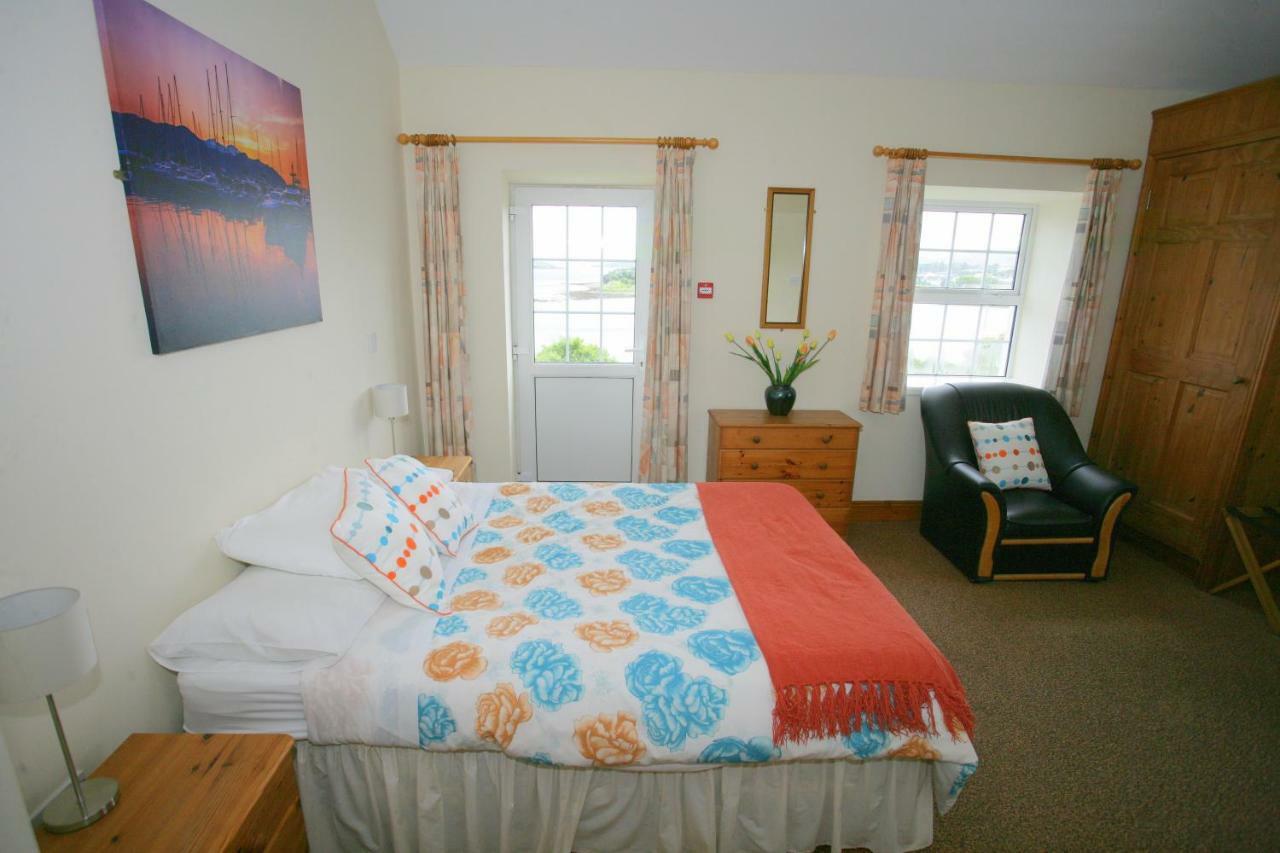 Cottage Heights B&B Каслтаунбер Экстерьер фото